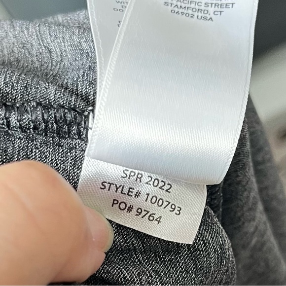 Rhone Guru Pants Men’s Small Charcoal Gray Stretch Performance Straight Leg - Picture 14 of 14